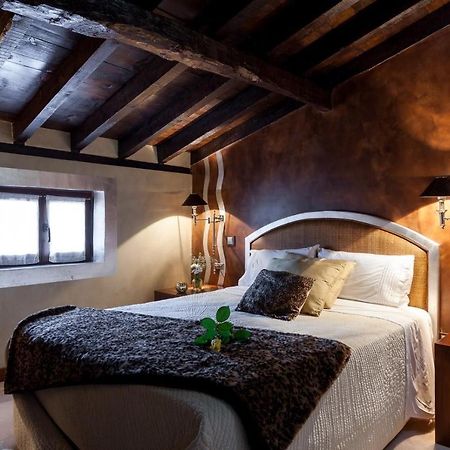 Hotel Boutique Valle De Oca Villanasur Rio De Oca ภายนอก รูปภาพ