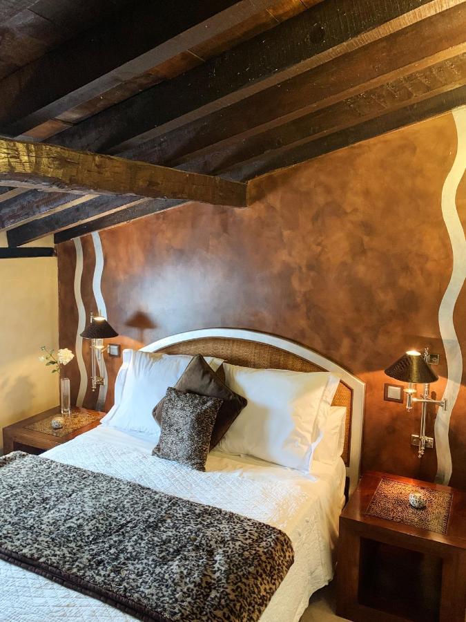 Hotel Boutique Valle De Oca Villanasur Rio De Oca ภายนอก รูปภาพ