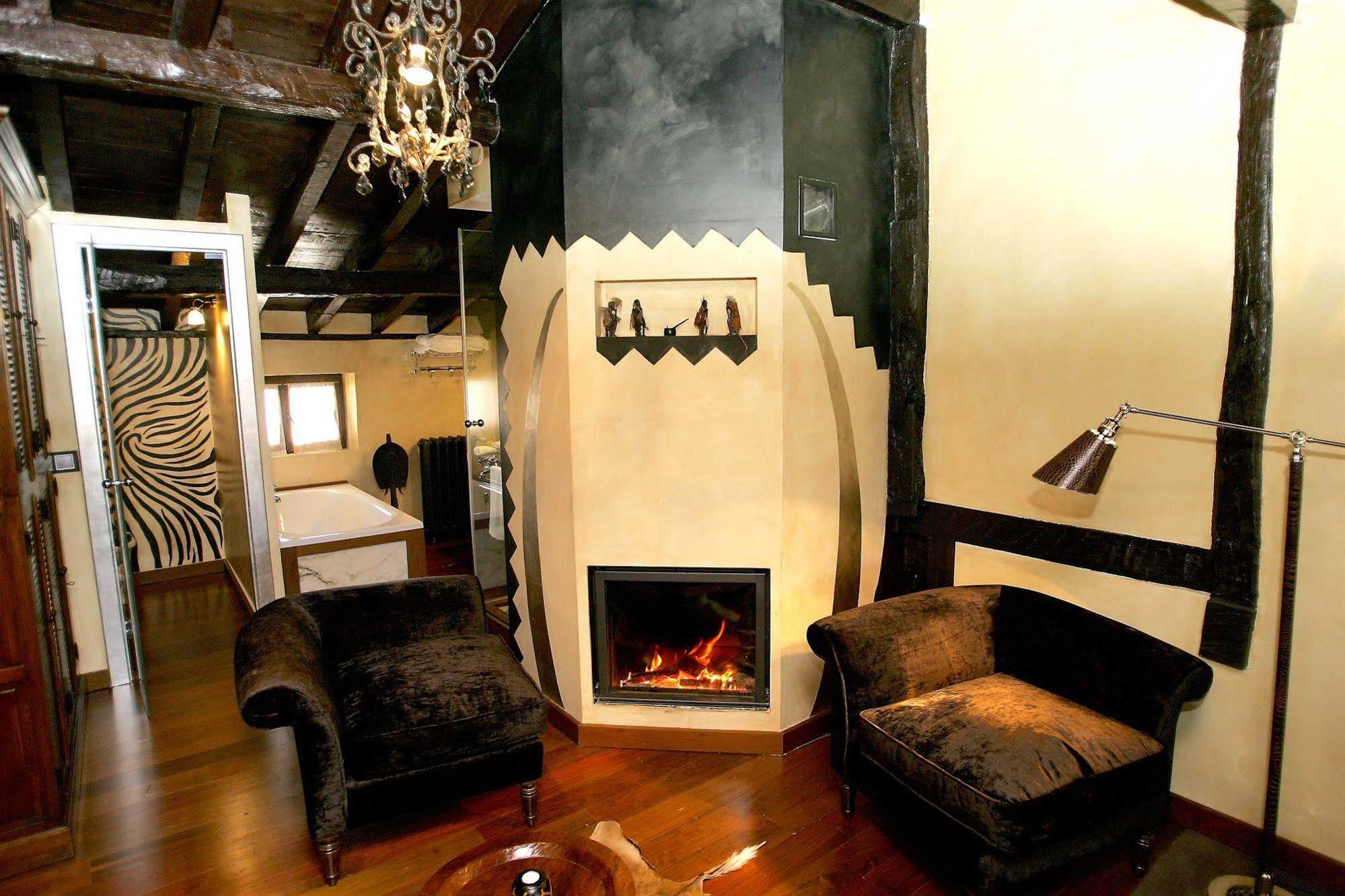 Hotel Boutique Valle De Oca Villanasur Rio De Oca ภายนอก รูปภาพ