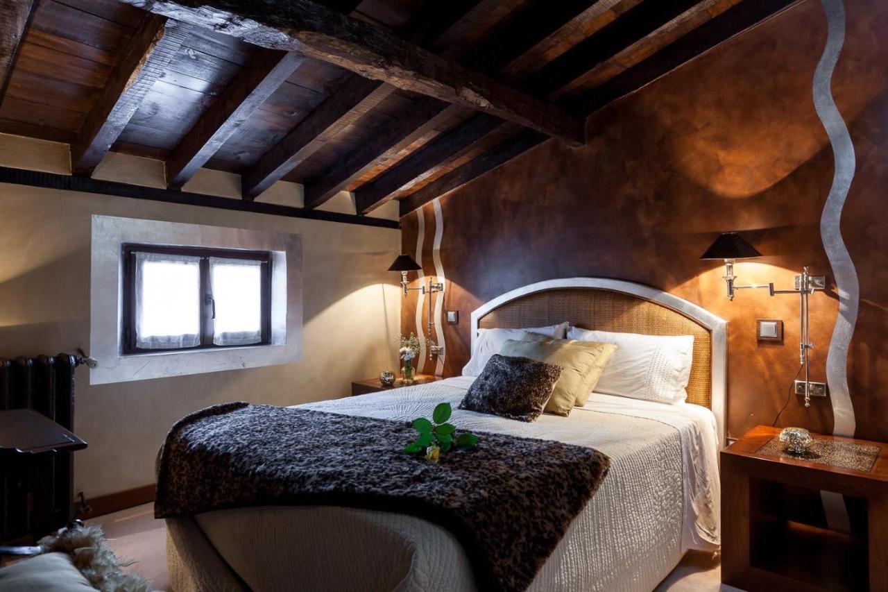 Hotel Boutique Valle De Oca Villanasur Rio De Oca ภายนอก รูปภาพ