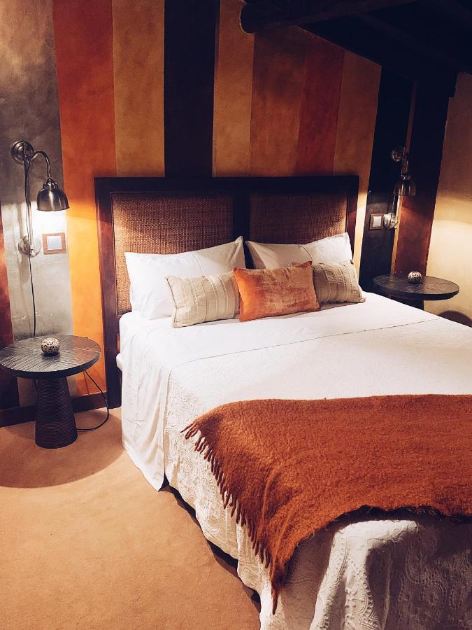 Hotel Boutique Valle De Oca Villanasur Rio De Oca ภายนอก รูปภาพ